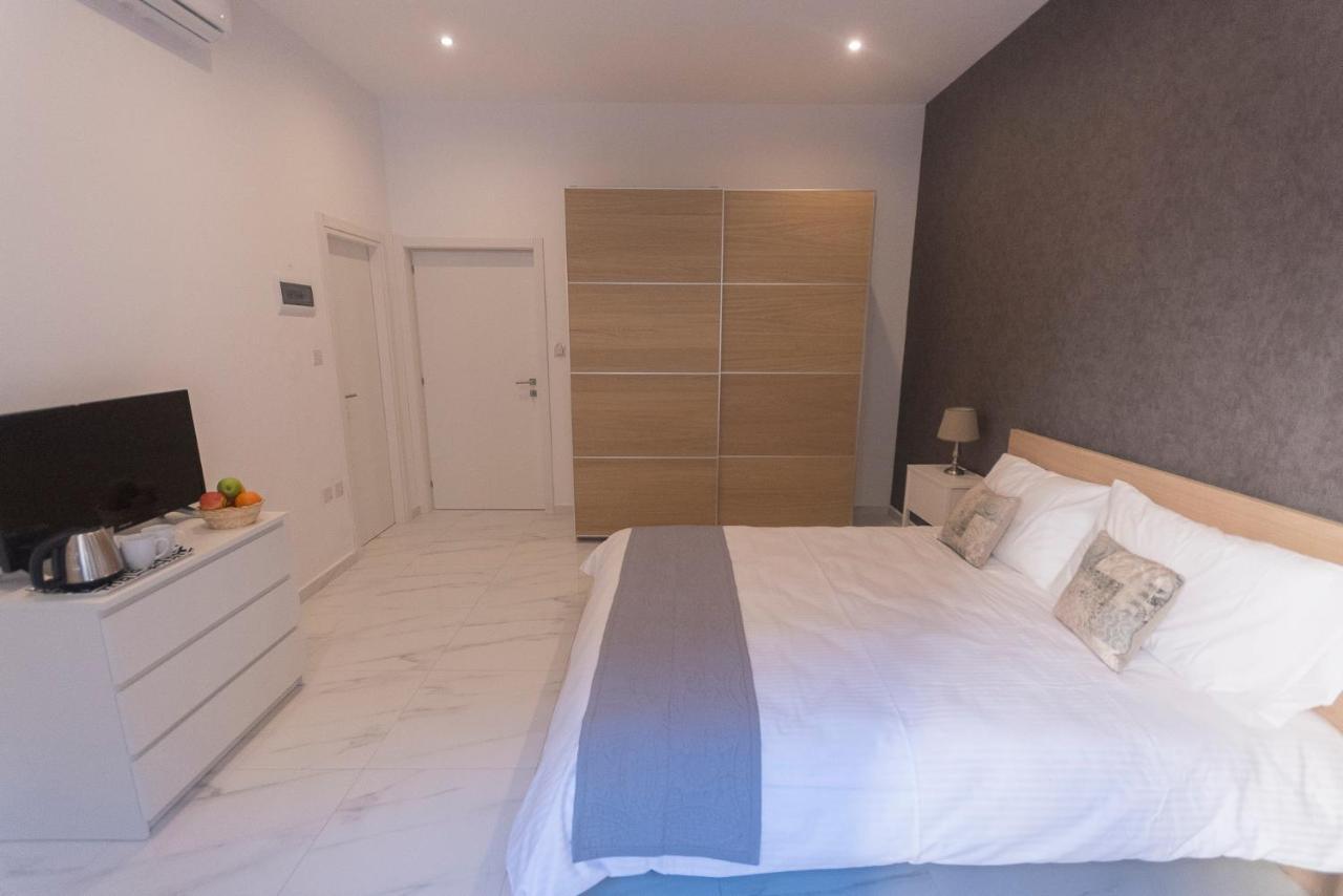 4 Bedroom Apartment Near Sliema Seafront Zewnętrze zdjęcie