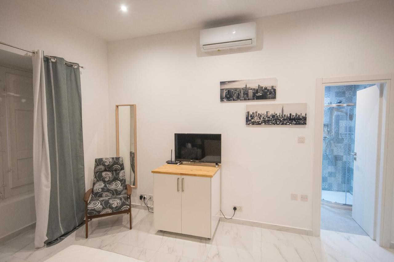 4 Bedroom Apartment Near Sliema Seafront Zewnętrze zdjęcie