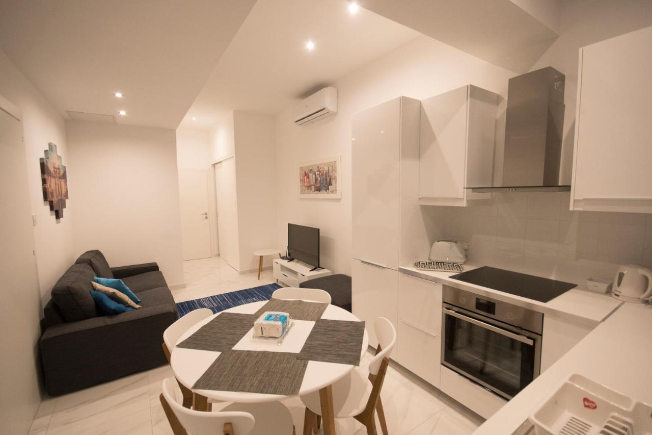 4 Bedroom Apartment Near Sliema Seafront Zewnętrze zdjęcie
